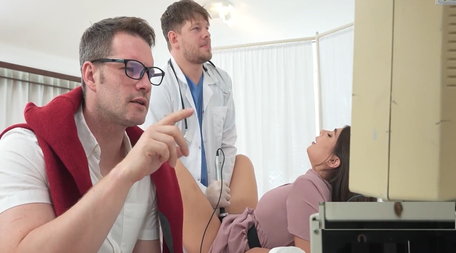 Binembang si Misis habang nagpapa-ultrasound katabi lang si mister